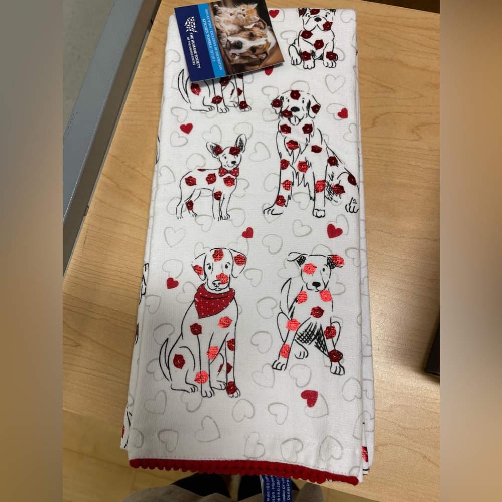 Valentine Dogs Kitchen Towels w/Red Trim & Foil Lips, set of 2 Towels NWT